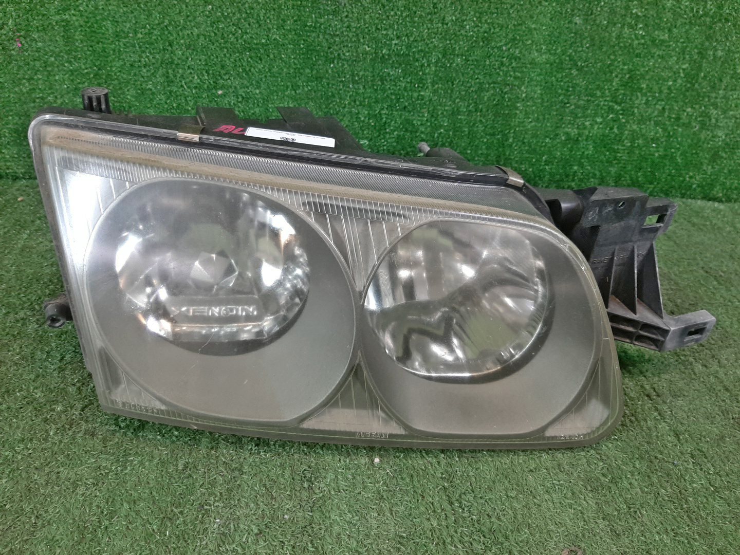 Фара правая передняя NISSAN RNESSA N30, NN30, PNN30 1 ракурс