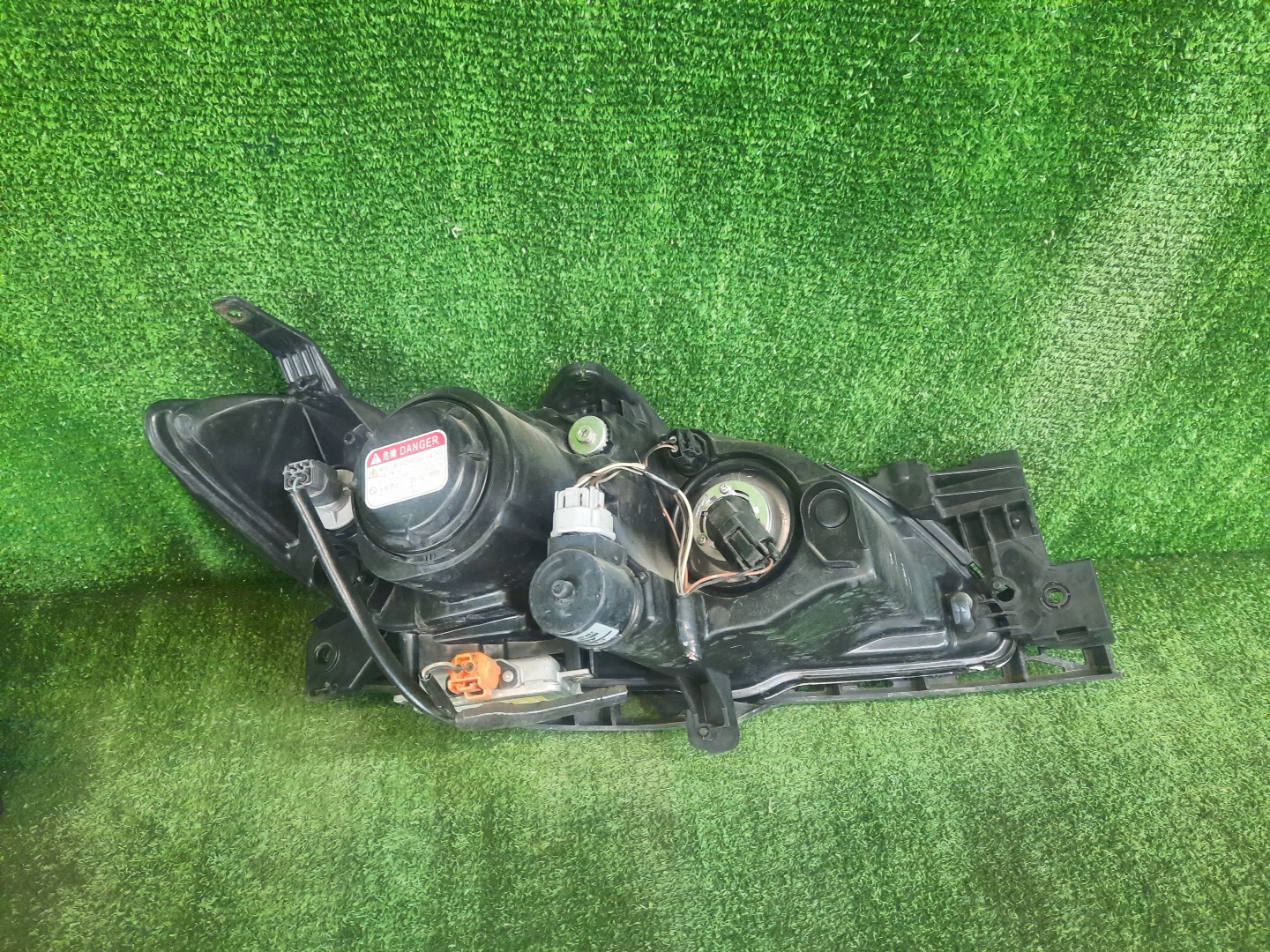 Фара левая передняя MAZDA AXELA, MAZDA 3, 3 BK5P, BK3P, BKEP, BK 3 ракурс