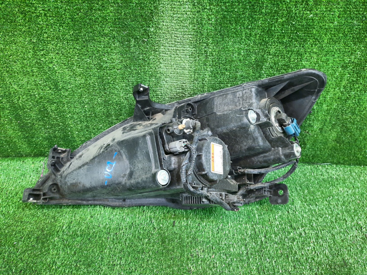 Фара правая передняя HONDA INSPIRE UC1 3 ракурс