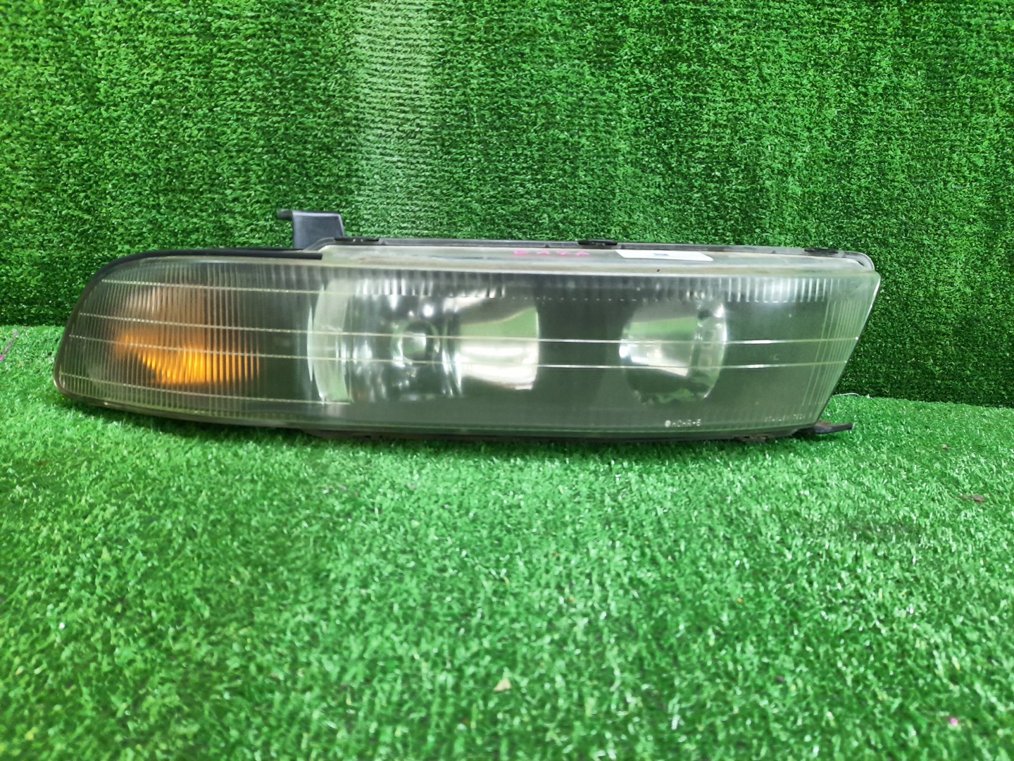 Фара правая передняя MITSUBISHI GALANT, LEGNUM EA1A, EA7A, EC1A, EC7A, EC3A, EC5A, EA3A, EC1W, EC5W, EA1W, EA3W, EA4W, EC3W, EC4W, EC7W, EA7W 1 ракурс