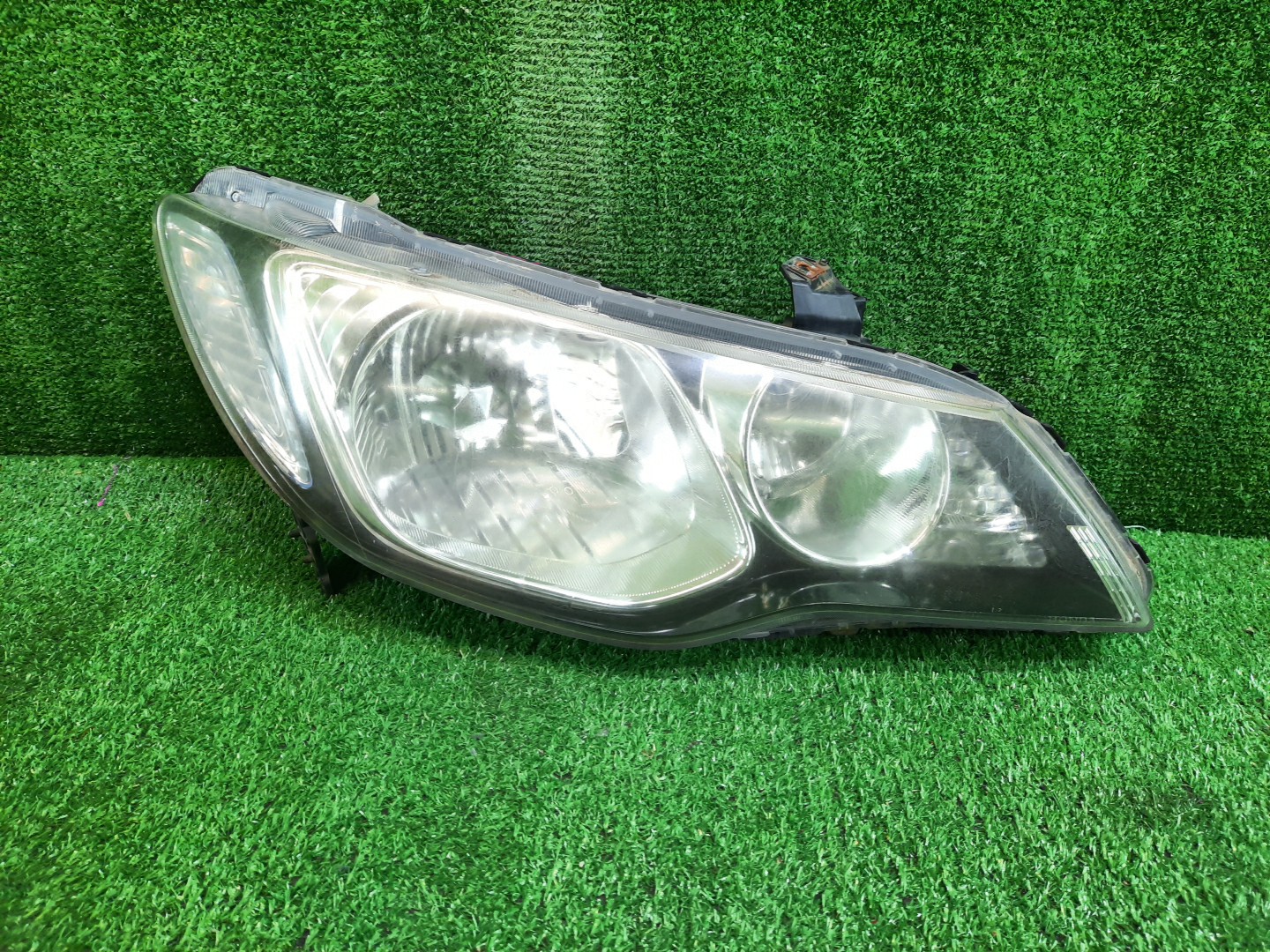Фара правая передняя HONDA CIVIC FD2, FD1, FD3 1 ракурс