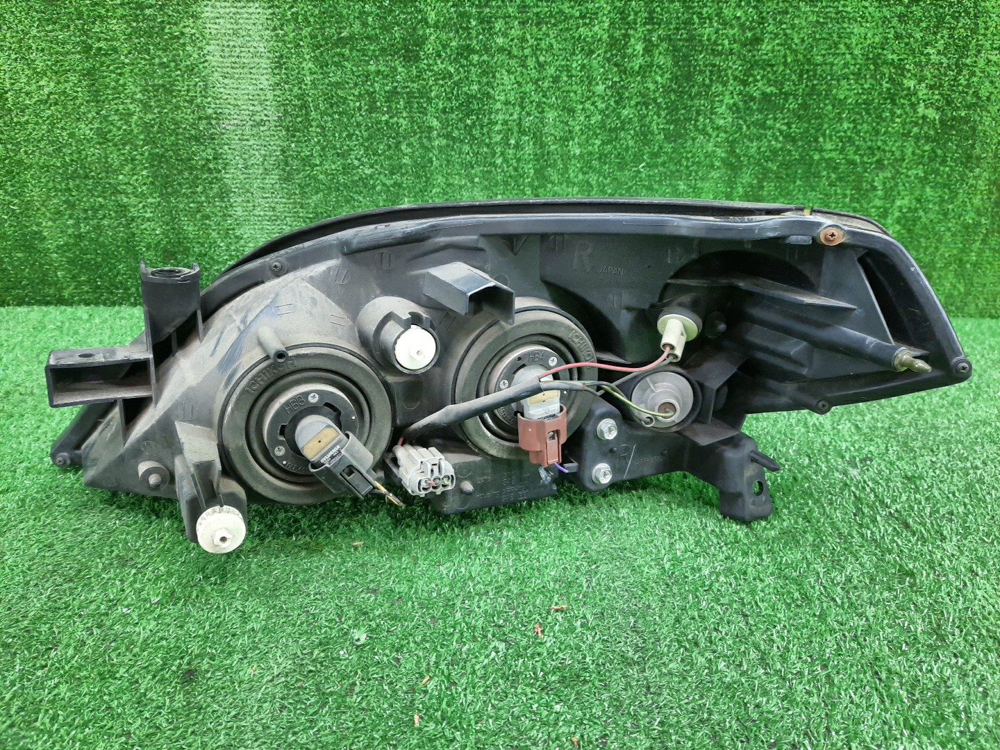 Фара правая передняя NISSAN PRIMERA P12, QP12, TNP12, TP12, HP12, RP12, WTNP12, WTP12, WHP12, WRP12 , QG18DE, QR20DE, SR20VE, QR25DD 2 ракурс
