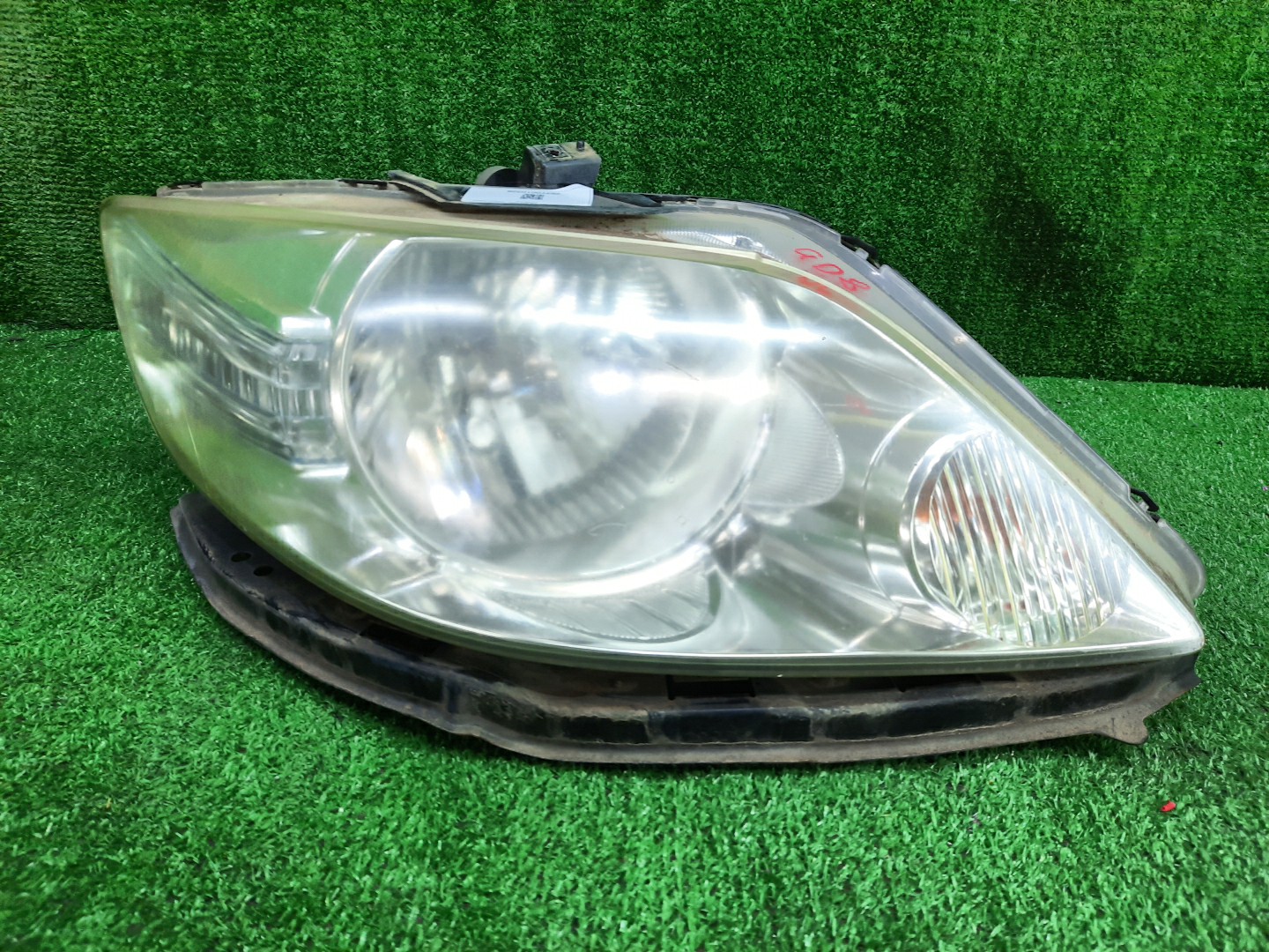 Фара правая передняя HONDA FIT ARIA GD6, GD9, GD8, GD7 1 ракурс