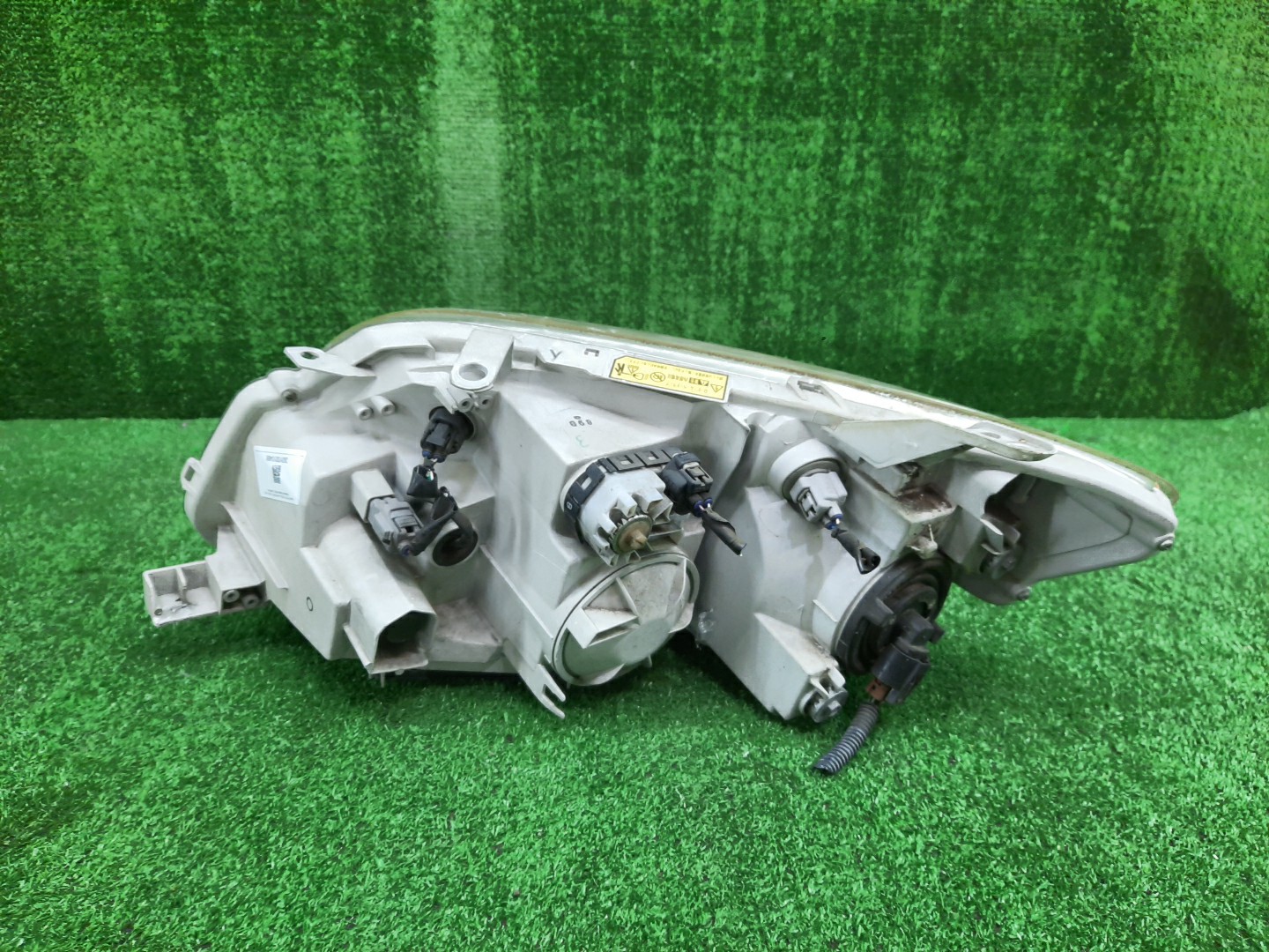Фара правая передняя TOYOTA AXIO, COROLLA FIELDER, COROLLA  AXIO, FIELDER NZE141, NZE144, ZRE142, ZRE144, ZRE144G, ZRE142G, NZE144G, NZE141G 4 ракурс