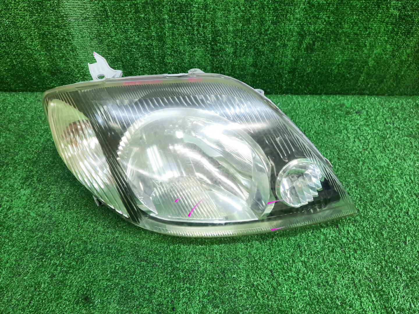 Фара правая передняя TOYOTA COROLLA, COROLLA FIELDER ZZE124, NZE121, NZE120, ZZE122, NZE124, CE121, NZE121G, ZZE123G, ZZE124G, ZZE122G, NZE124G , 1NZ-FE, 1ZZ-FE 1 ракурс