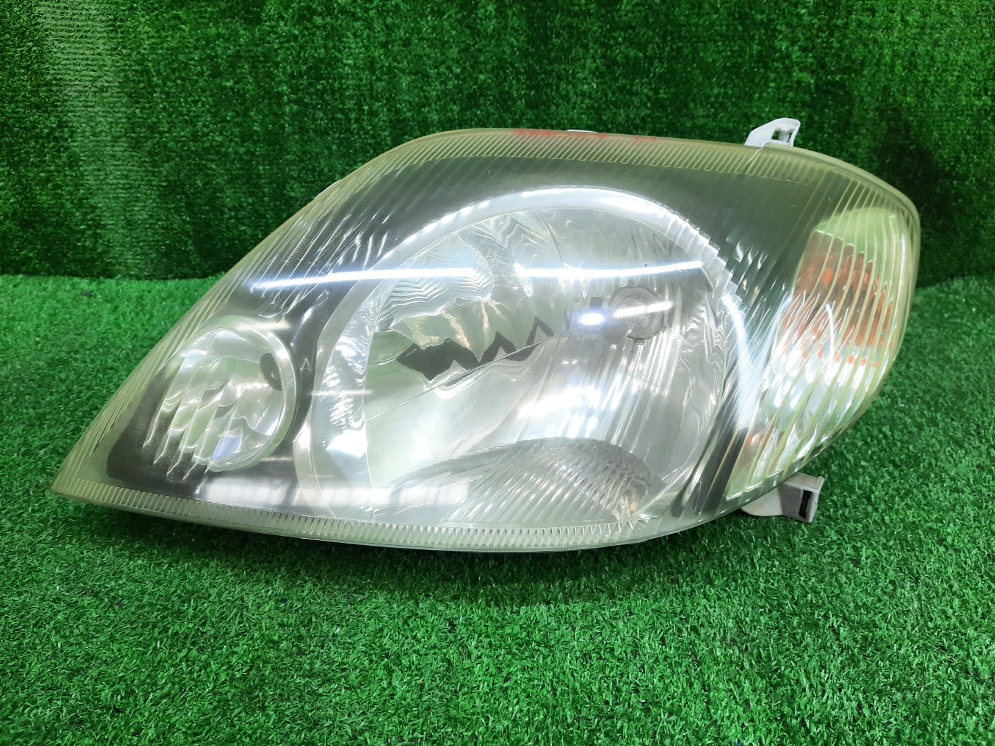 Фара левая передняя TOYOTA COROLLA, COROLLA FIELDER ZZE124, NZE121, NZE120, ZZE122, NZE124, CE121, NZE121G, ZZE123G, ZZE124G, ZZE122G, NZE124G , 1NZ-FE, 1ZZ-FE 1 ракурс