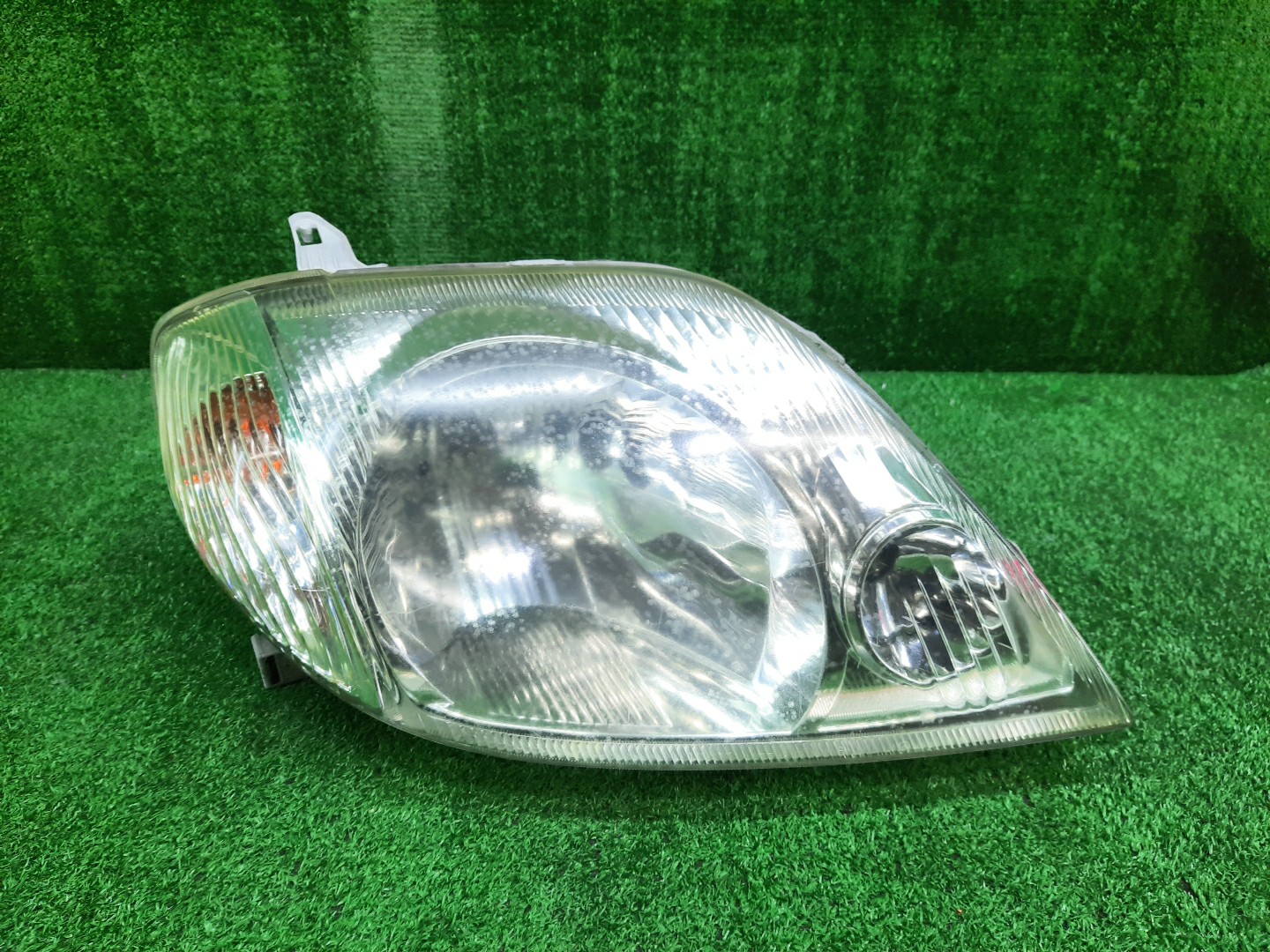 Фара правая передняя TOYOTA COROLLA, COROLLA FIELDER ZZE124, NZE121, NZE120, ZZE122, NZE124, CE121, NZE121G, ZZE123G, ZZE124G, ZZE122G, NZE124G , 1NZ-FE, 1ZZ-FE 1 ракурс