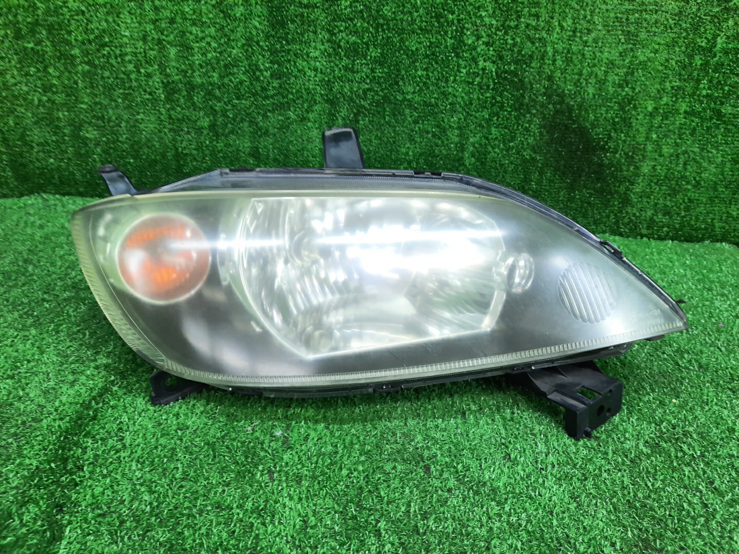 Фара правая передняя MAZDA DEMIO DY3W, DY5W, DY3R 1 ракурс