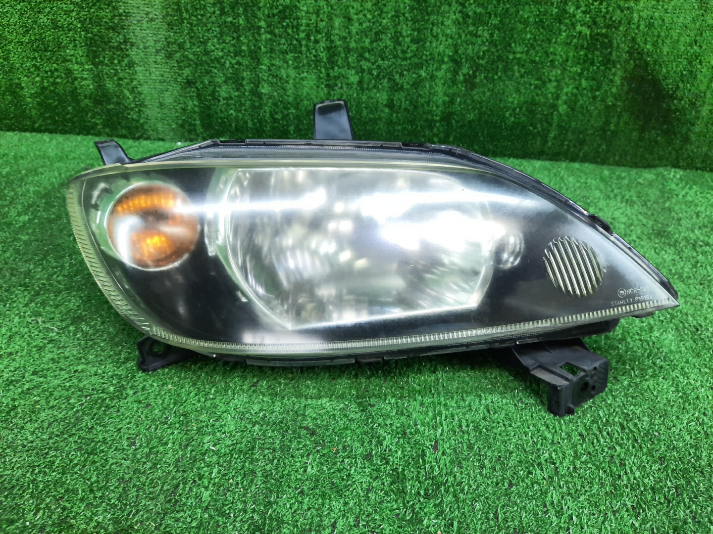 Фара правая передняя MAZDA DEMIO DY3W, DY5W, DY3R 1 ракурс