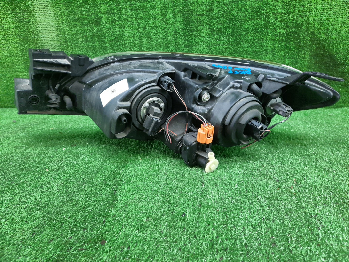 Фара правая передняя MAZDA AXELA, MAZDA 3, 3 BK5P, BK3P, BKEP, BK 3 ракурс