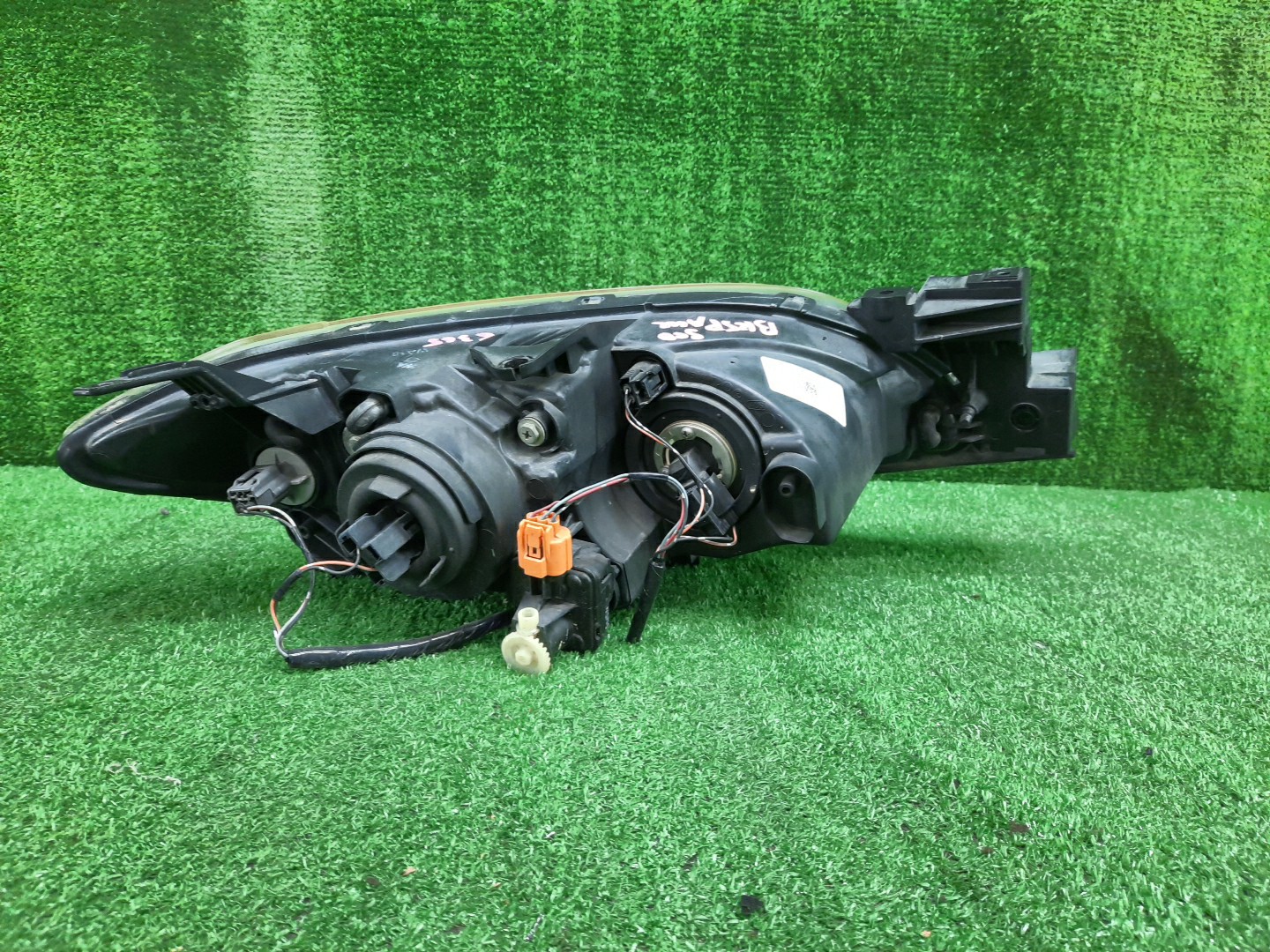 Фара левая передняя MAZDA AXELA, MAZDA 3, 3 BK5P, BK3P, BKEP, BK 2 ракурс