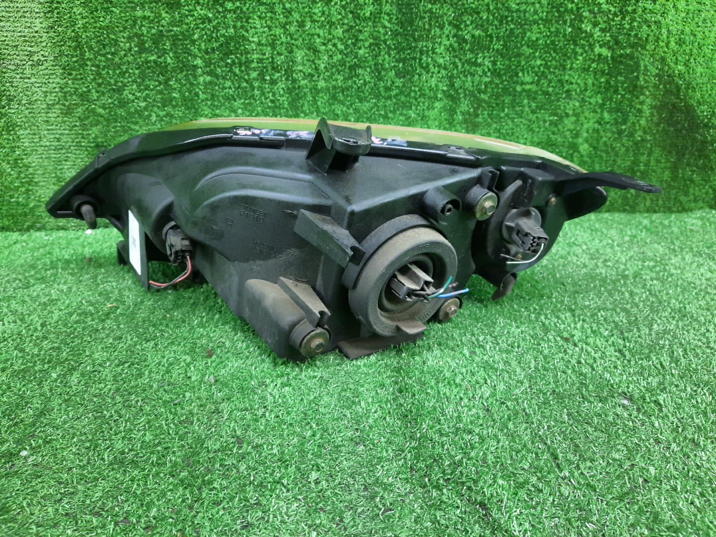 Фара правая передняя MAZDA DEMIO DY3W, DY5W, DY3R 2 ракурс