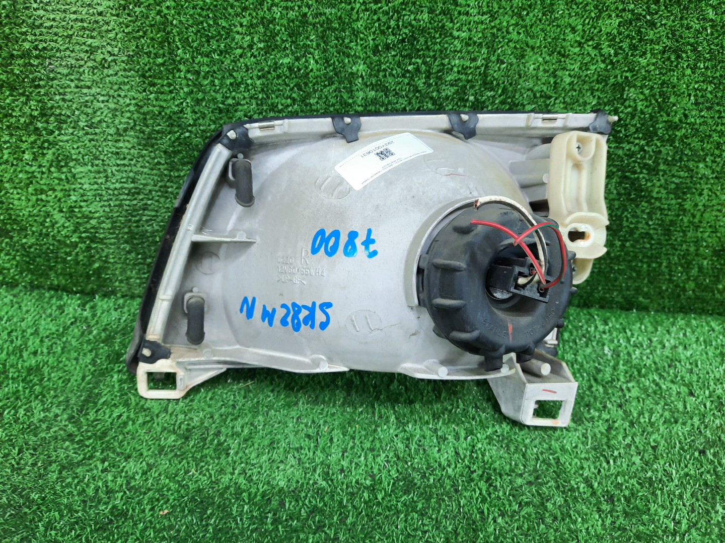 Фара правая передняя MAZDA DELICA, BONGO, VANETTE SKF2LM, SK82TM, SK22L, SK82M, SK82V, SK82T, SK22M, SK22V, SKF2V, SK82VN, SKF2TN, SK82TN, SK22TN 2 ракурс