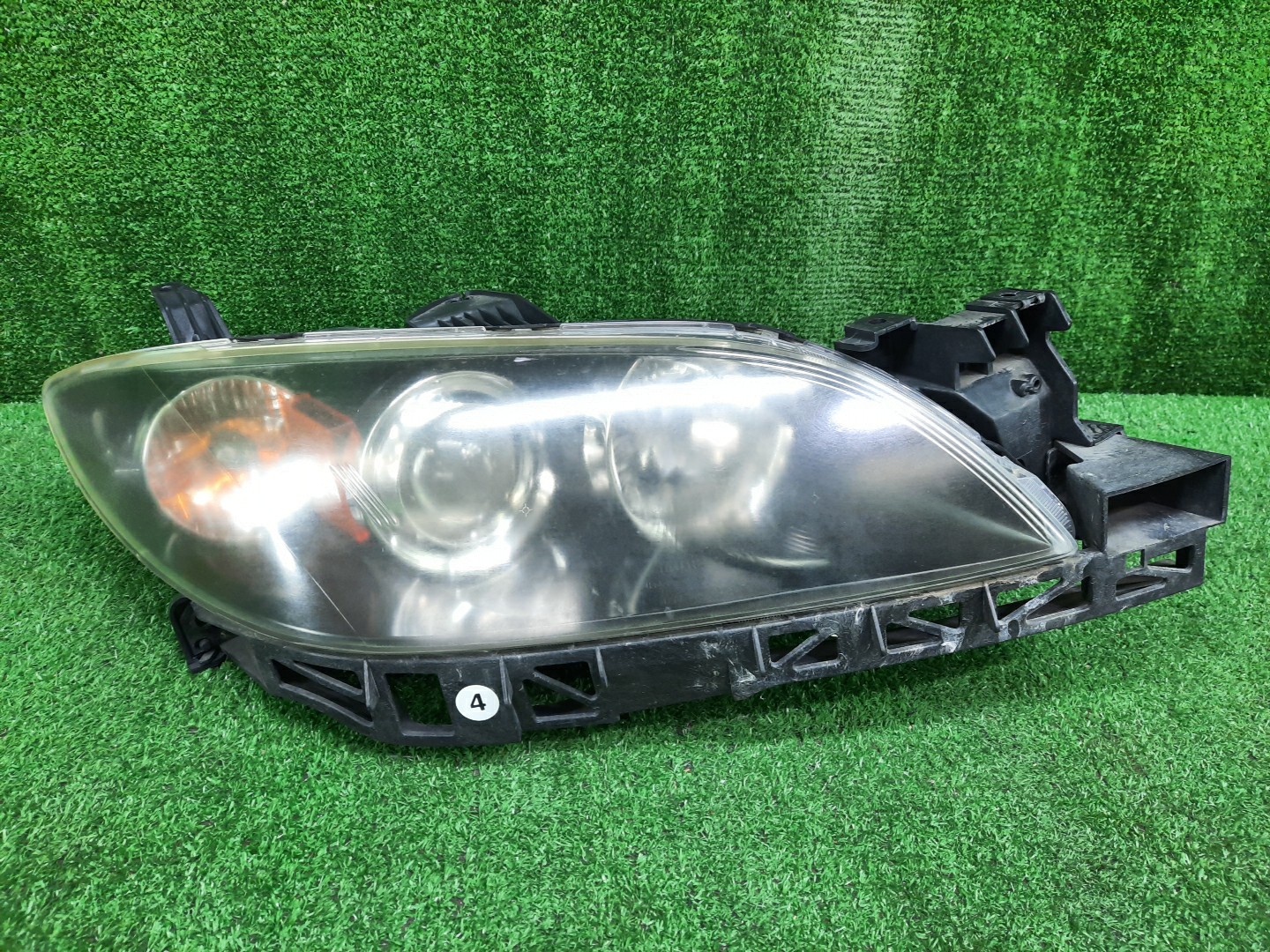 Фара правая передняя MAZDA AXELA, MAZDA 3, 3 BK5P, BK3P, BKEP, BK 1 ракурс