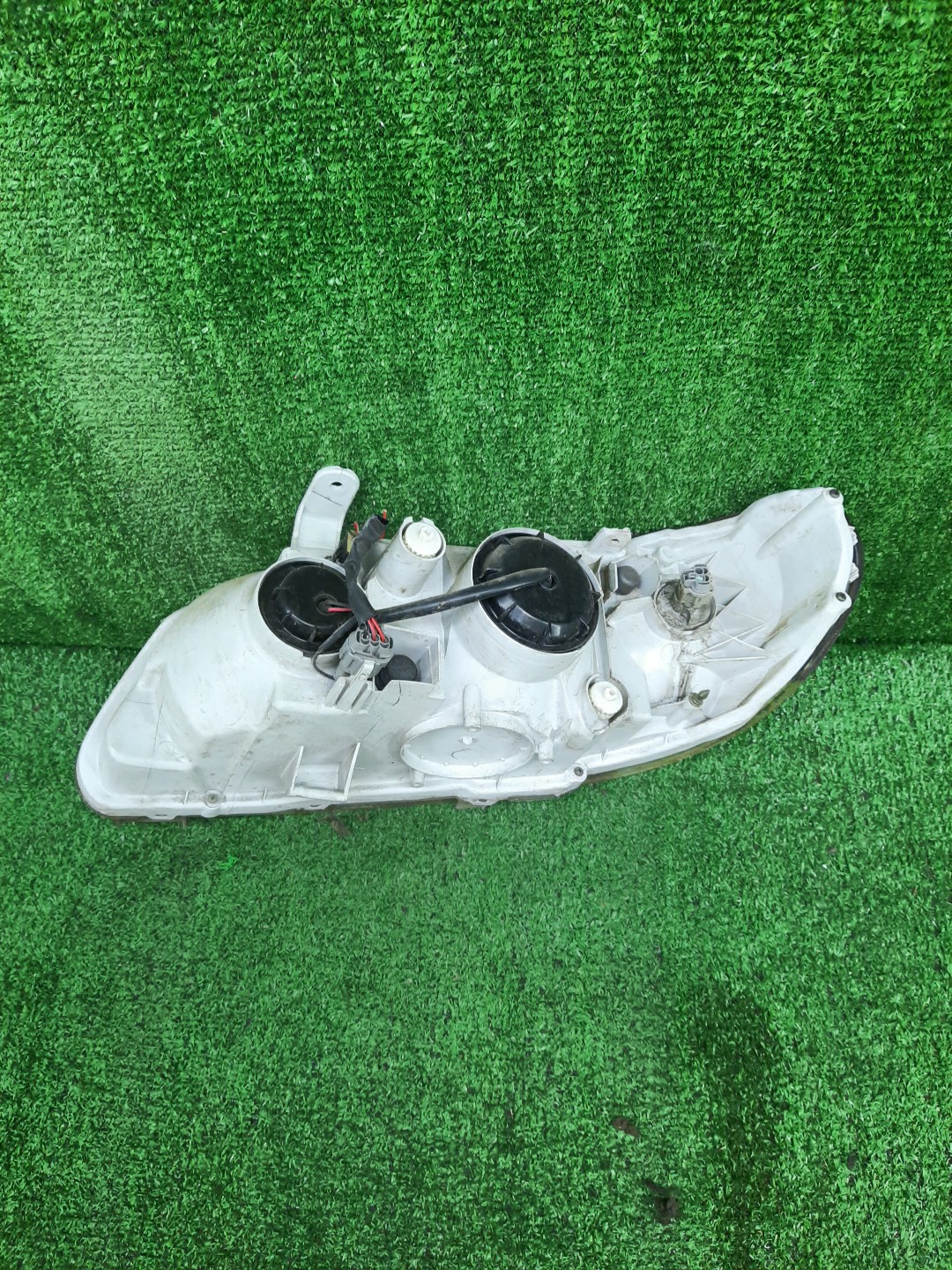 Фара правая передняя NISSAN BLUEBIRD SYLPHY G10, QG10, FG10, TG10, QNG10 3 ракурс