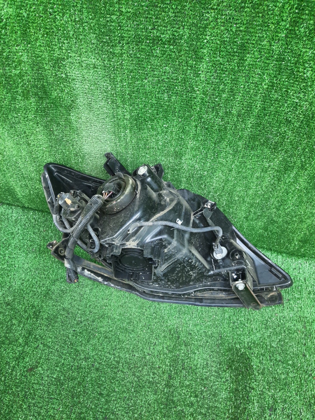 Фара левая передняя HONDA FIT ARIA GD6, GD9, GD8, GD7 3 ракурс