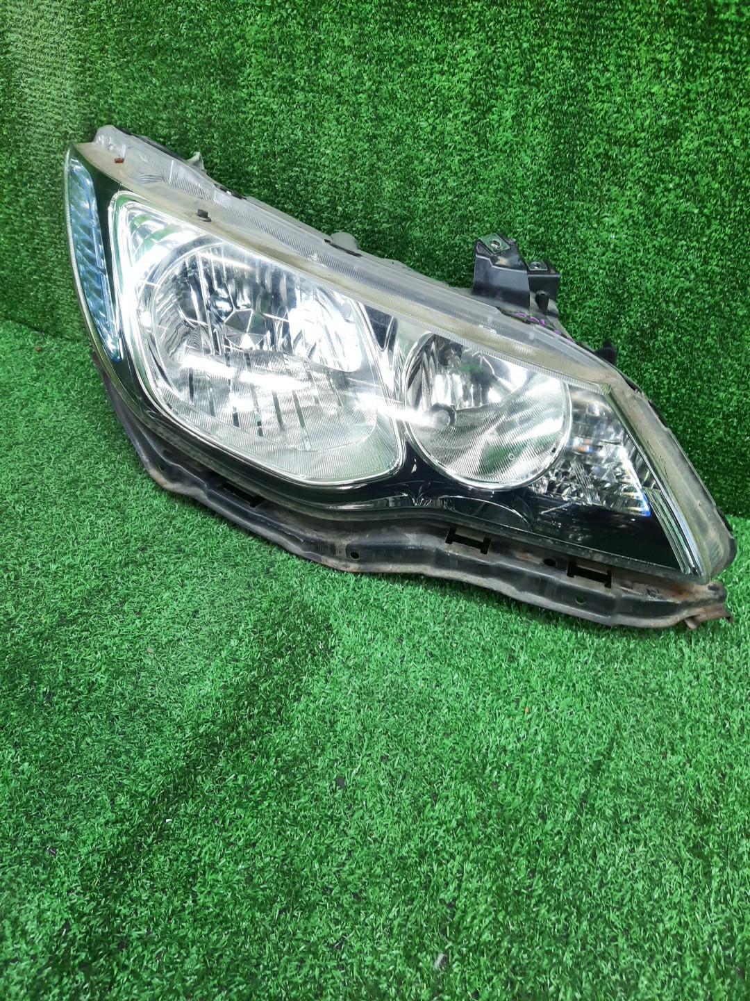 Фара правая передняя HONDA CIVIC FD2, FD1, FD3 1 ракурс