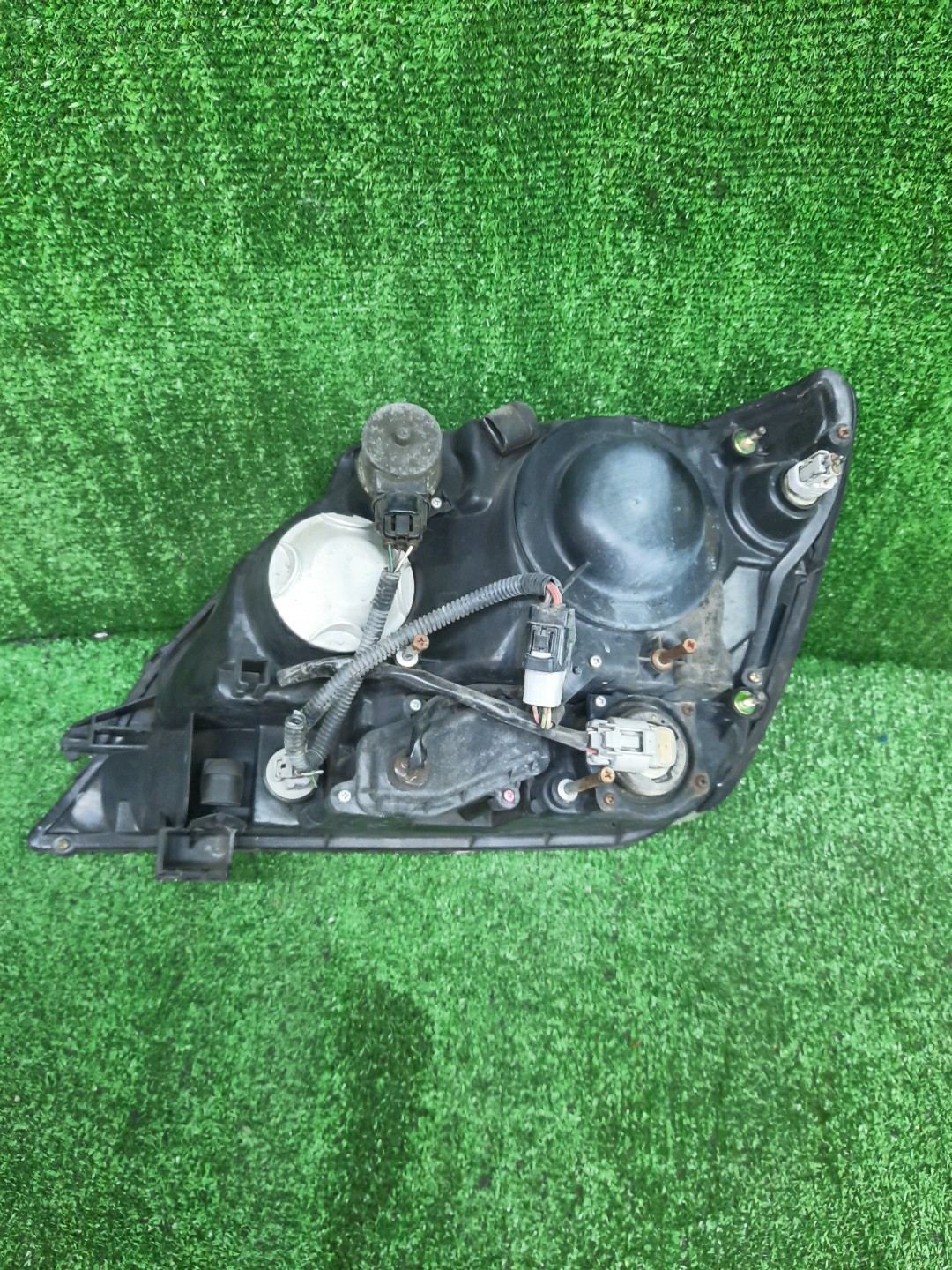 Фара правая передняя TOYOTA HARRIER MCU15W, MCU10W, SXU15W, SXU10W, ACU10W, ACU15W 3 ракурс