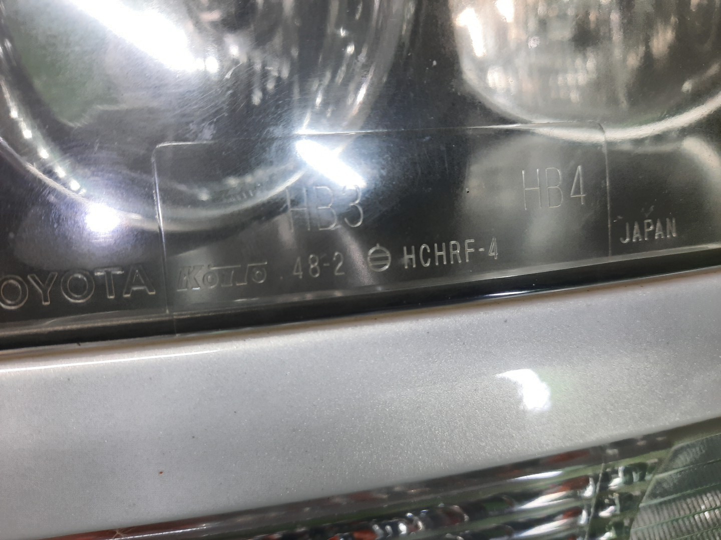Фара левая передняя TOYOTA HARRIER MCU15W, MCU10W, SXU15W, SXU10W, ACU10W, ACU15W 3 ракурс