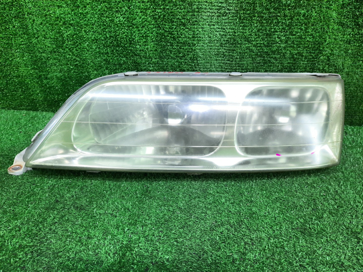 Фара левая передняя TOYOTA MARK II GX100, JZX100, JZX101, LX100, GX105, JZX105, SX100 1 ракурс