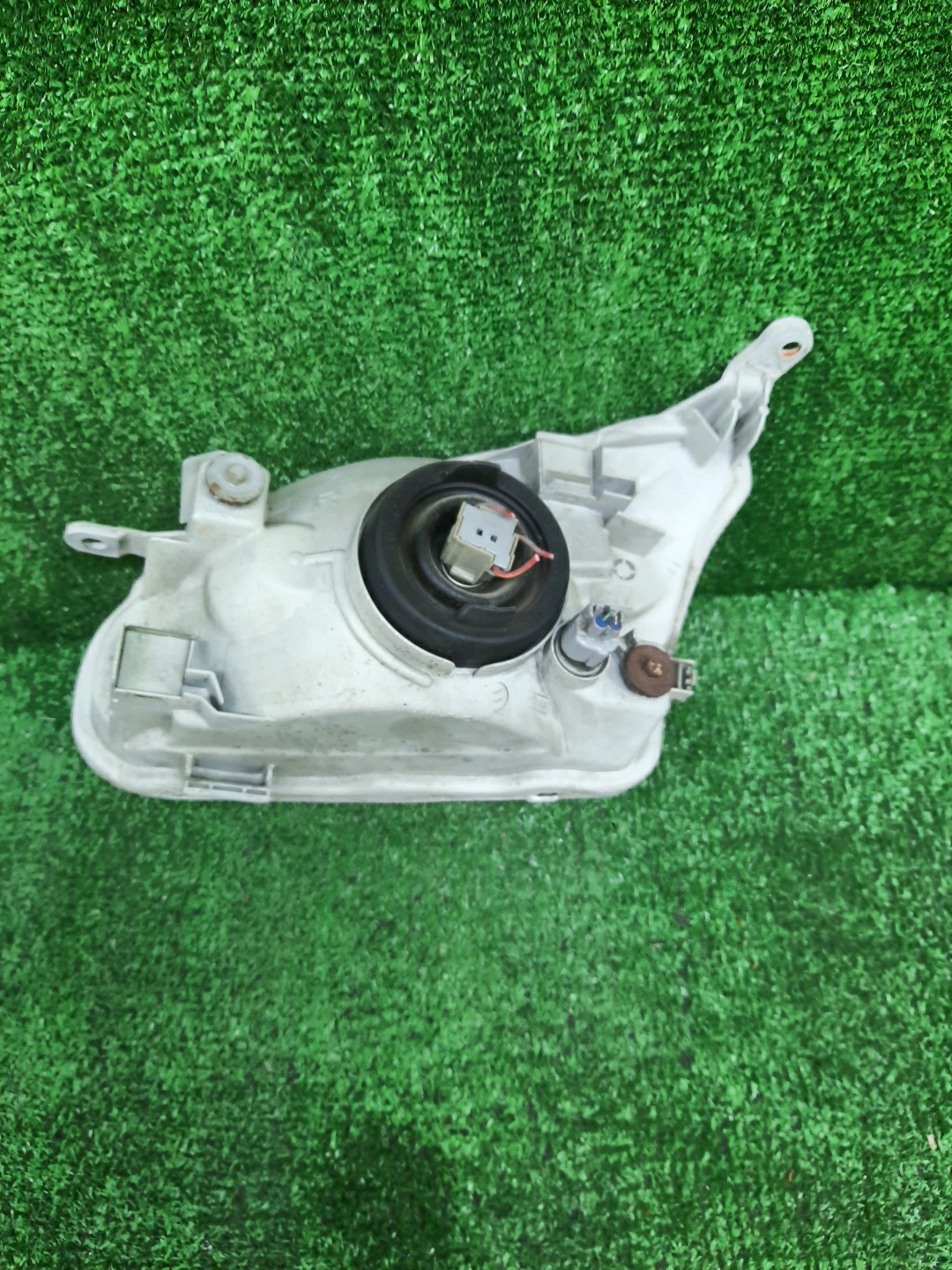 Фара правая передняя TOYOTA COROLLA SPACIO AE111N 3 ракурс