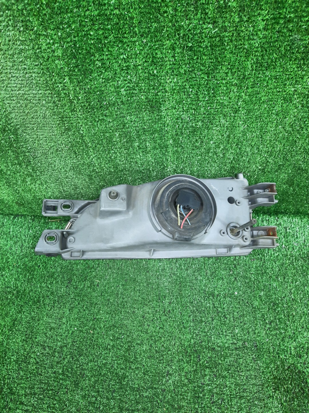 Фара правая передняя SUBARU IMPREZA GC8, GF2, GF3, GF5, GF8, GF1, GF4, GC1, GF6, GC4, GC6 3 ракурс
