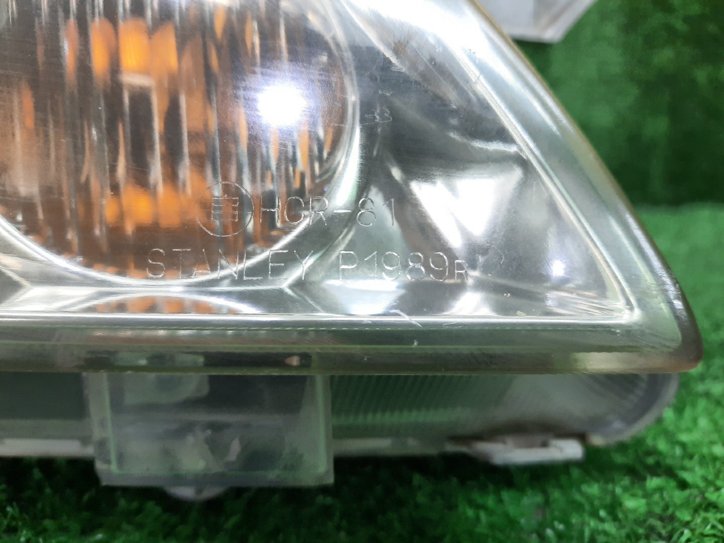 Фара правая передняя MAZDA PREMACY CP8W, CPEW 3 ракурс