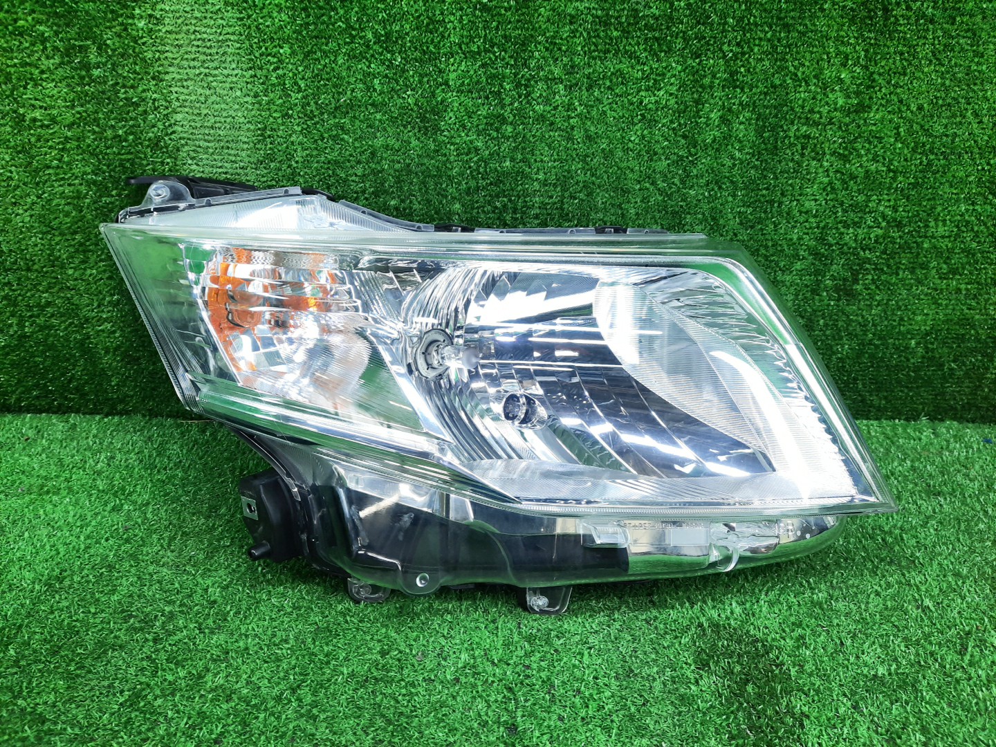 Фара правая передняя TOYOTA THOR, JUSTY, TANK, ROOMY M910S, M900S, M900F, M910F, M910A, M900A 1 ракурс