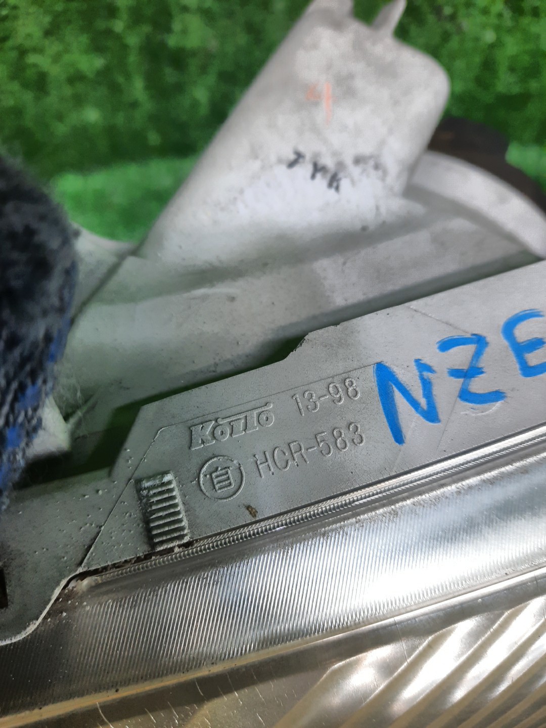 Фара левая передняя TOYOTA AXIO, COROLLA FIELDER, COROLLA AXIO, FIELDER NZE141, NZE144, ZRE142, ZRE144, ZRE144G, ZRE142G, NZE144G, NZE141G 4 ракурс Фара левая передняя TOYOTA AXIO, COROLLA FIELDER, COROLLA AXIO, FIELDER NZE141, NZE144, ZRE142, ZRE144, ZRE144G, ZRE142G, NZE144G, NZE141G 4 ракурс