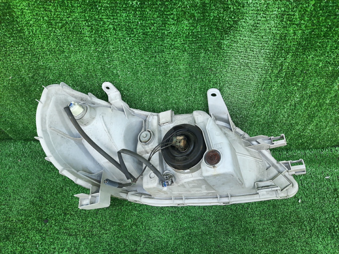 Фара левая передняя TOYOTA PLATZ NCP12, SCP11, NCP16 3 ракурс