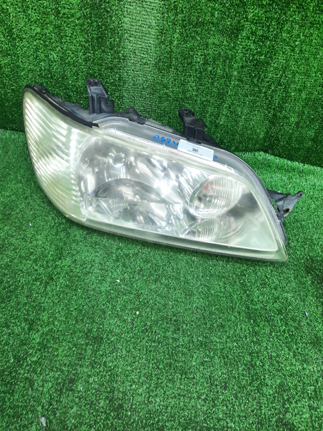 Фара правая передняя MITSUBISHI LANCER CEDIA, LANCER CS3W, CS9W, CS9A, CS1A, CS2A, CS2W, CS5W, CS5A, CS3A, CS6A, CS2V 1 ракурс