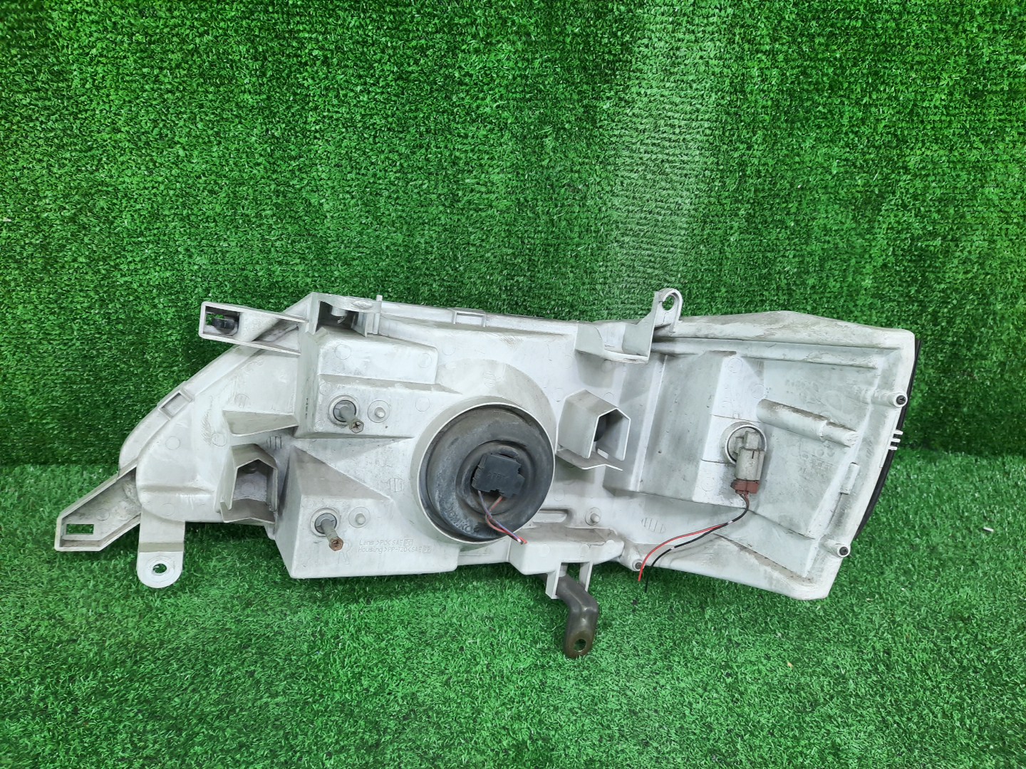 Фара правая передняя NISSAN SERENA TNC24, TC24, RC24, PC24, PNC24, VC24, VNC24 5 ракурс