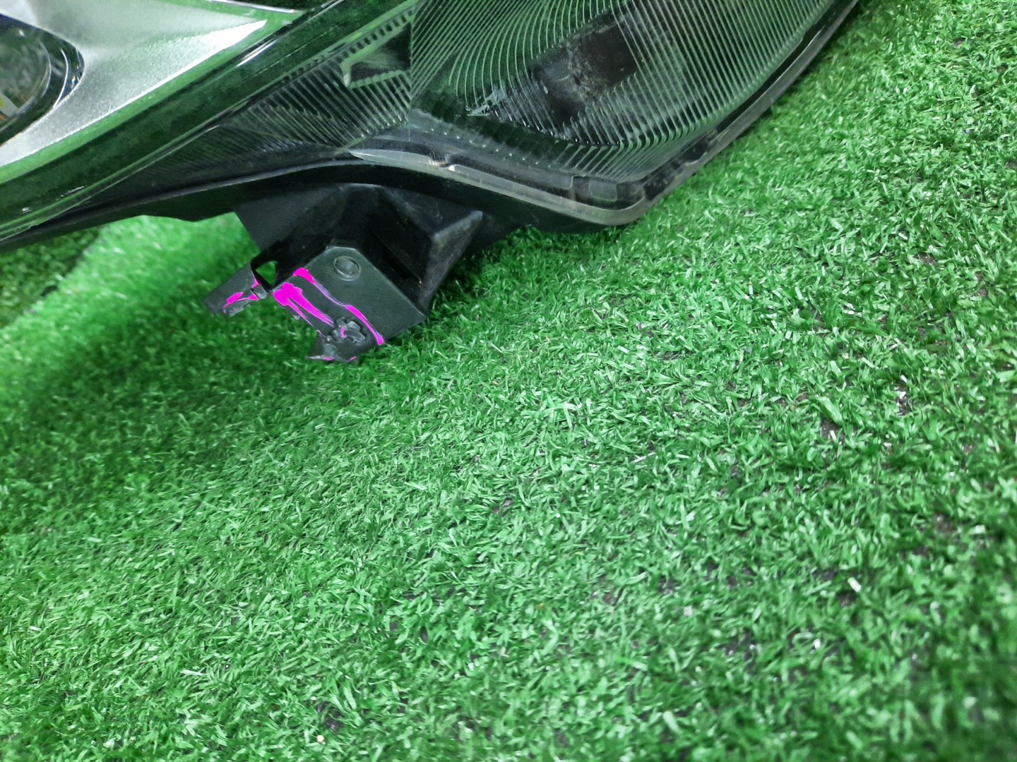 Фара правая передняя HONDA STEPWGN RP1 4 ракурс