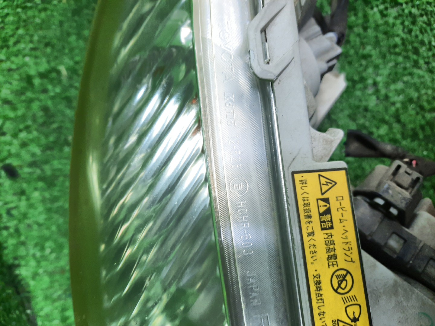 Фара правая передняя TOYOTA AXIO, COROLLA FIELDER, COROLLA  AXIO, FIELDER NZE141, NZE144, ZRE142, ZRE144, ZRE144G, ZRE142G, NZE144G, NZE141G 4 ракурс