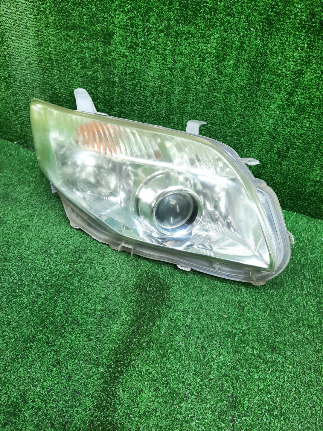 Фара правая передняя TOYOTA AXIO, COROLLA FIELDER, COROLLA  AXIO, FIELDER NZE141, NZE144, ZRE142, ZRE144, ZRE144G, ZRE142G, NZE144G, NZE141G 1 ракурс