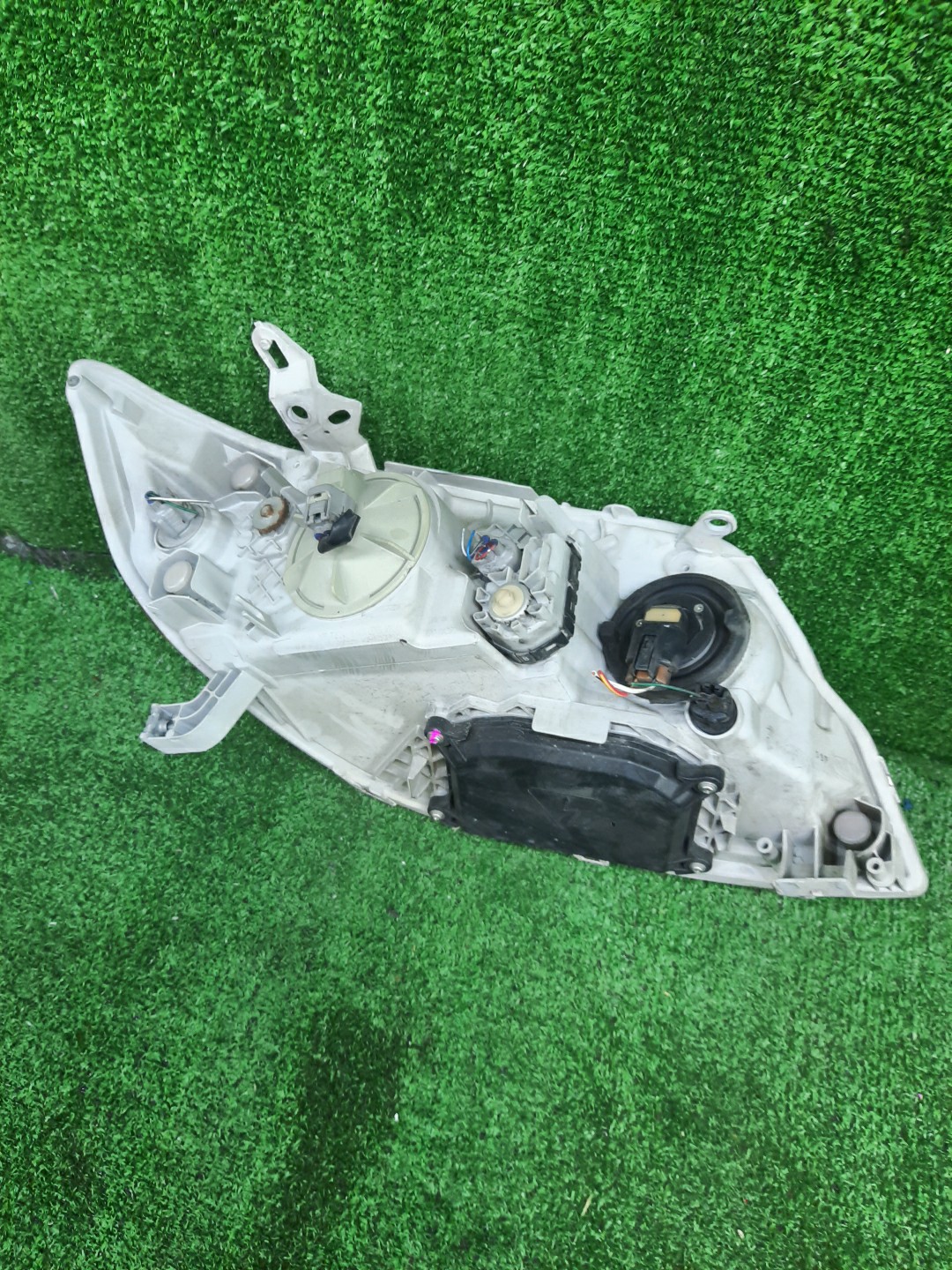 Фара левая передняя TOYOTA COROLLA, COROLLA FIELDER ZZE124, NZE121, NZE120, ZZE122, NZE124, CE121, NZE121G, ZZE123G, ZZE124G, ZZE122G, NZE124G , 1NZ-FE, 1ZZ-FE 5 ракурс