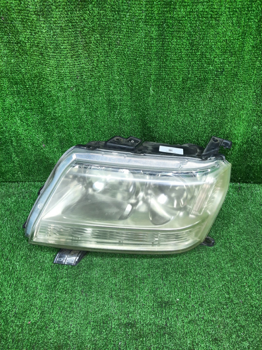 Фара левая передняя SUZUKI ESCUDO, GRAND VITARA TDB4W, TD94W, TD54W, TDA4W, TDB4, TE94, TD54, JT 1 ракурс