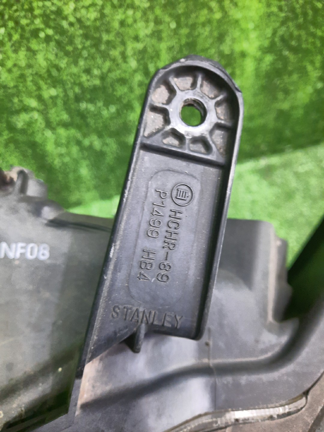 Фара левая передняя MITSUBISHI AIRTREK CU2W, CU4W 2 ракурс