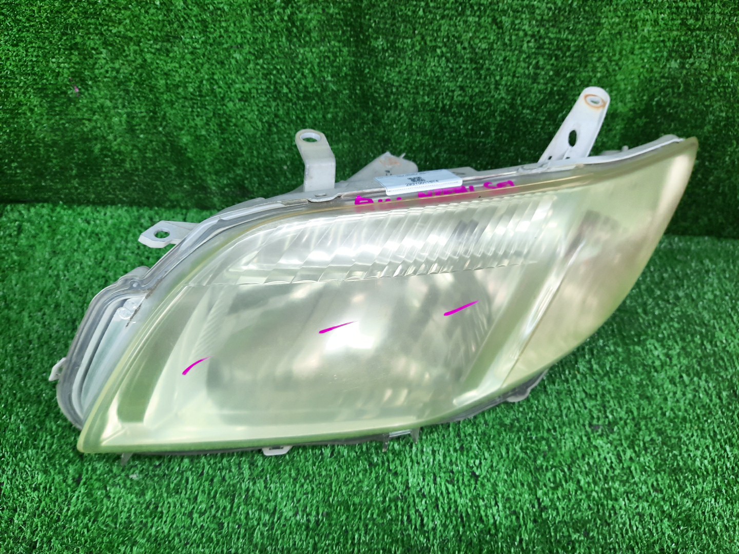 Фара левая передняя TOYOTA AXIO, COROLLA FIELDER, COROLLA AXIO, FIELDER NZE141, NZE144, ZRE142, ZRE144, ZRE144G, ZRE142G, NZE144G, NZE141G 1 ракурс Фара левая передняя TOYOTA AXIO, COROLLA FIELDER, COROLLA AXIO, FIELDER NZE141, NZE144, ZRE142, ZRE144, ZRE144G, ZRE142G, NZE144G, NZE141G 1 ракурс