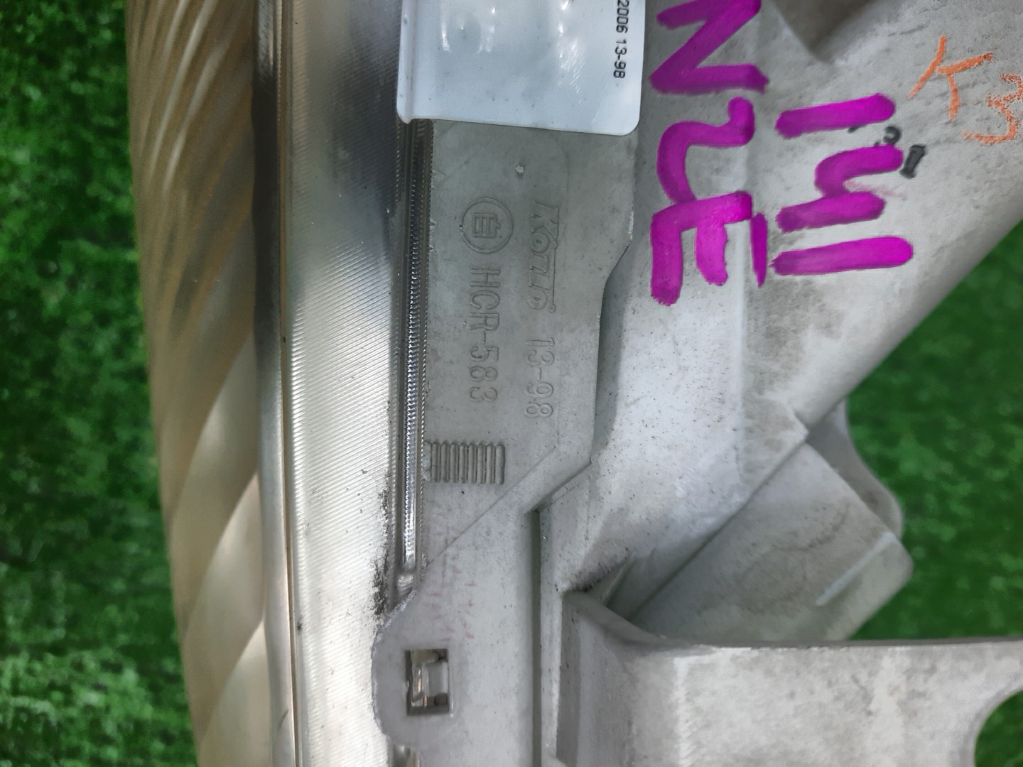 Фара правая передняя TOYOTA AXIO, COROLLA FIELDER, COROLLA  AXIO, FIELDER NZE141, NZE144, ZRE142, ZRE144, ZRE144G, ZRE142G, NZE144G, NZE141G 3 ракурс