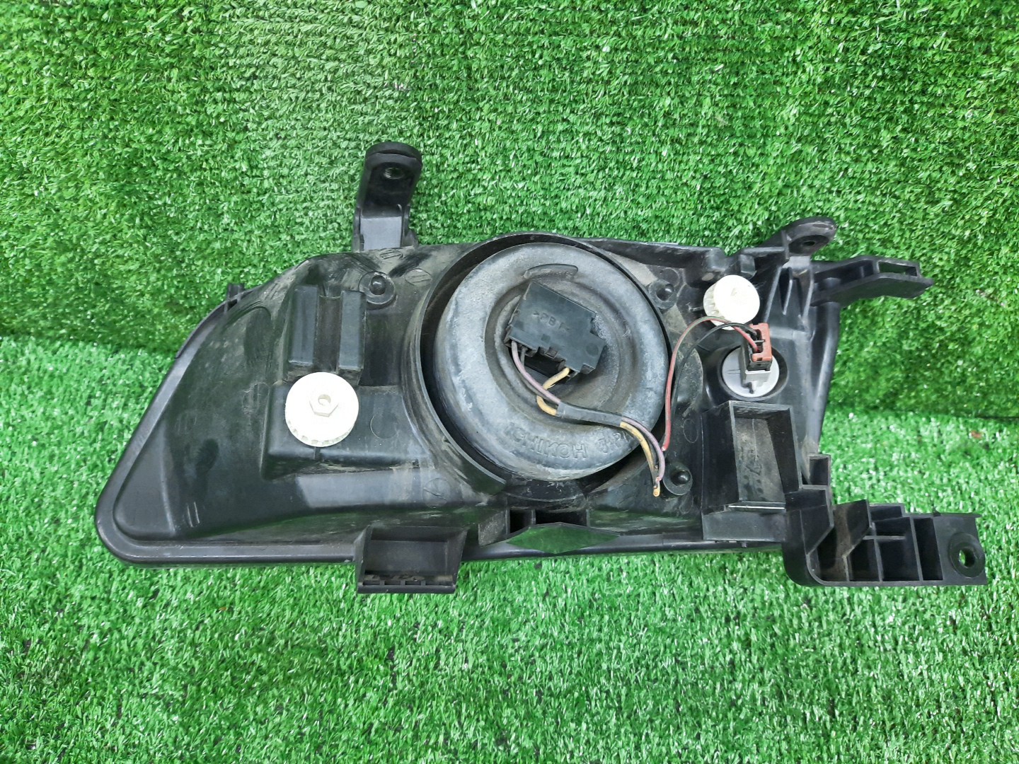 Фара правая передняя NISSAN SUNNY B15, FB15, FNB15, QB15, SB15 2 ракурс