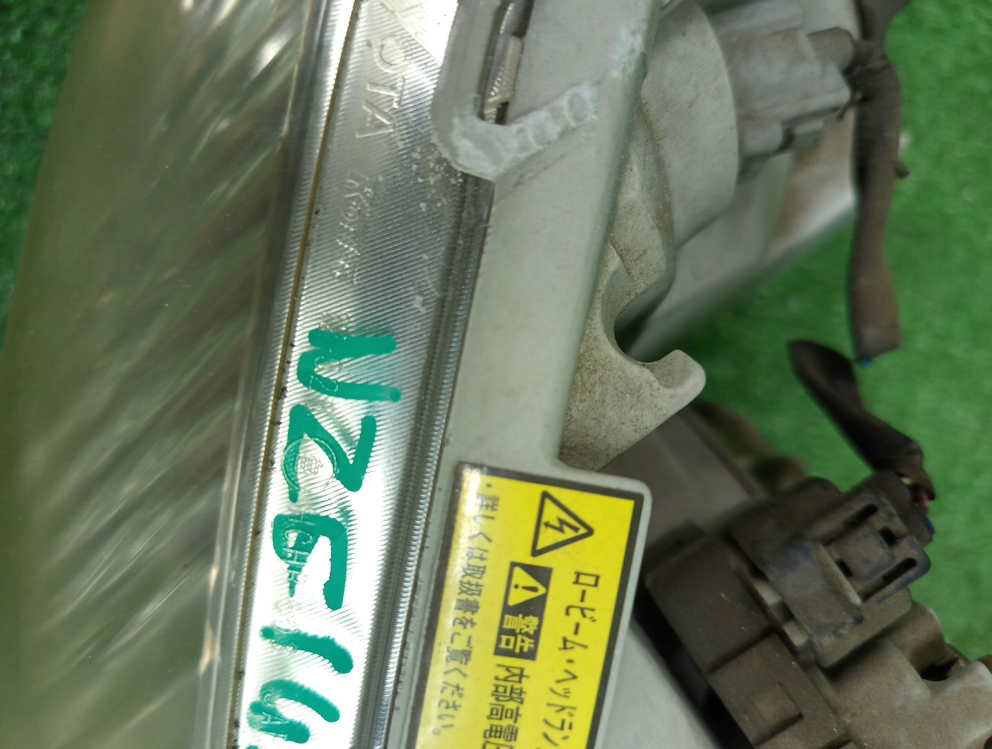 Фара правая передняя TOYOTA AXIO, COROLLA FIELDER, COROLLA  AXIO, FIELDER NZE141, NZE144, ZRE142, ZRE144, ZRE144G, ZRE142G, NZE144G, NZE141G 3 ракурс