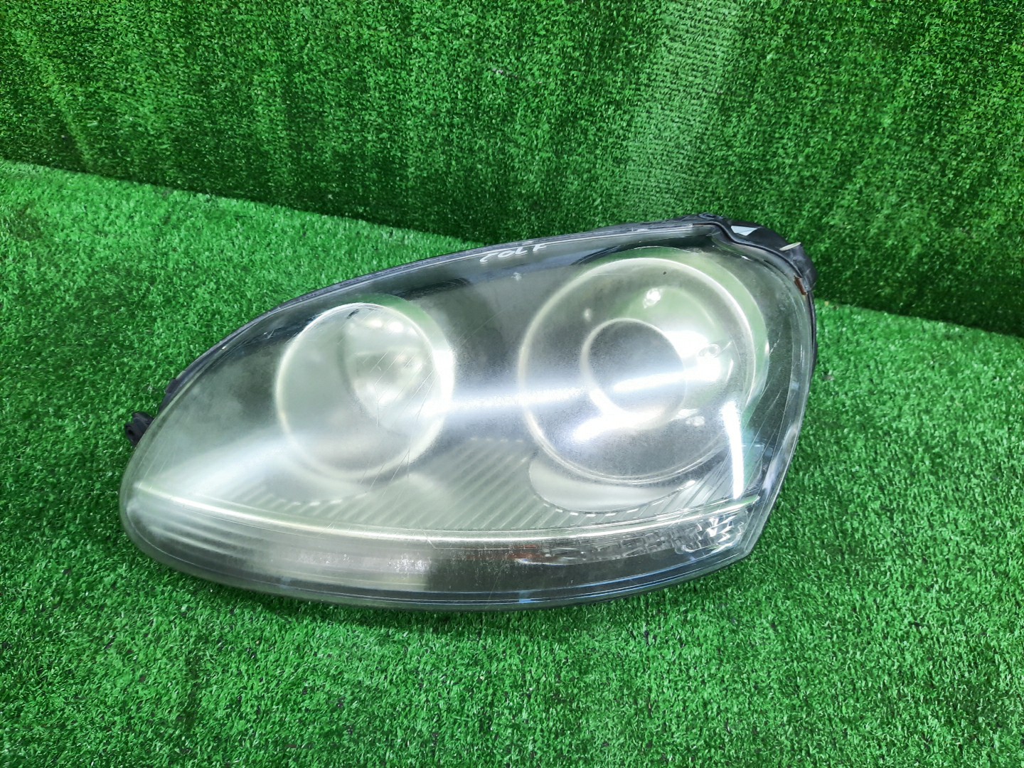 Фара левая передняя VOLKSWAGEN GOLF, JETTA MK5, 1K5, 1K1, A5, 1K2 1 ракурс