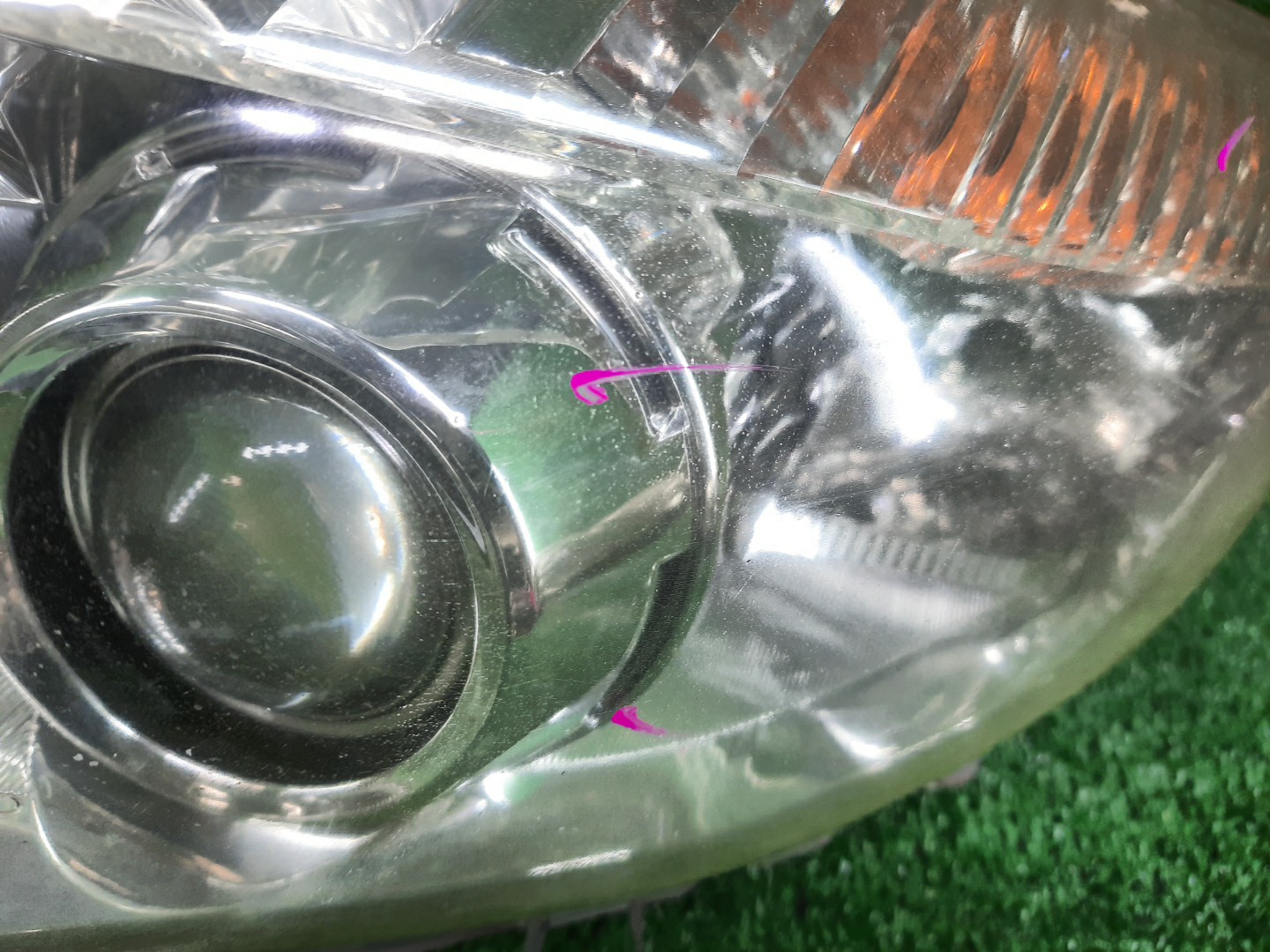 Фара левая передняя TOYOTA AXIO, COROLLA FIELDER, COROLLA AXIO, FIELDER NZE141, NZE144, ZRE142, ZRE144, ZRE144G, ZRE142G, NZE144G, NZE141G 2 ракурс Фара левая передняя TOYOTA AXIO, COROLLA FIELDER, COROLLA AXIO, FIELDER NZE141, NZE144, ZRE142, ZRE144, ZRE144G, ZRE142G, NZE144G, NZE141G 2 ракурс