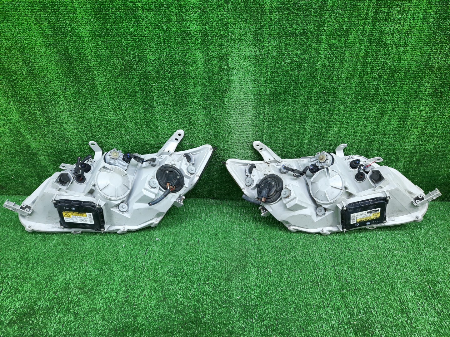 Фара левая передняя TOYOTA AXIO, COROLLA FIELDER, COROLLA AXIO, FIELDER NZE141, NZE144, ZRE142, ZRE144, ZRE144G, ZRE142G, NZE144G, NZE141G 5 ракурс Фара левая передняя TOYOTA AXIO, COROLLA FIELDER, COROLLA AXIO, FIELDER NZE141, NZE144, ZRE142, ZRE144, ZRE144G, ZRE142G, NZE144G, NZE141G 5 ракурс