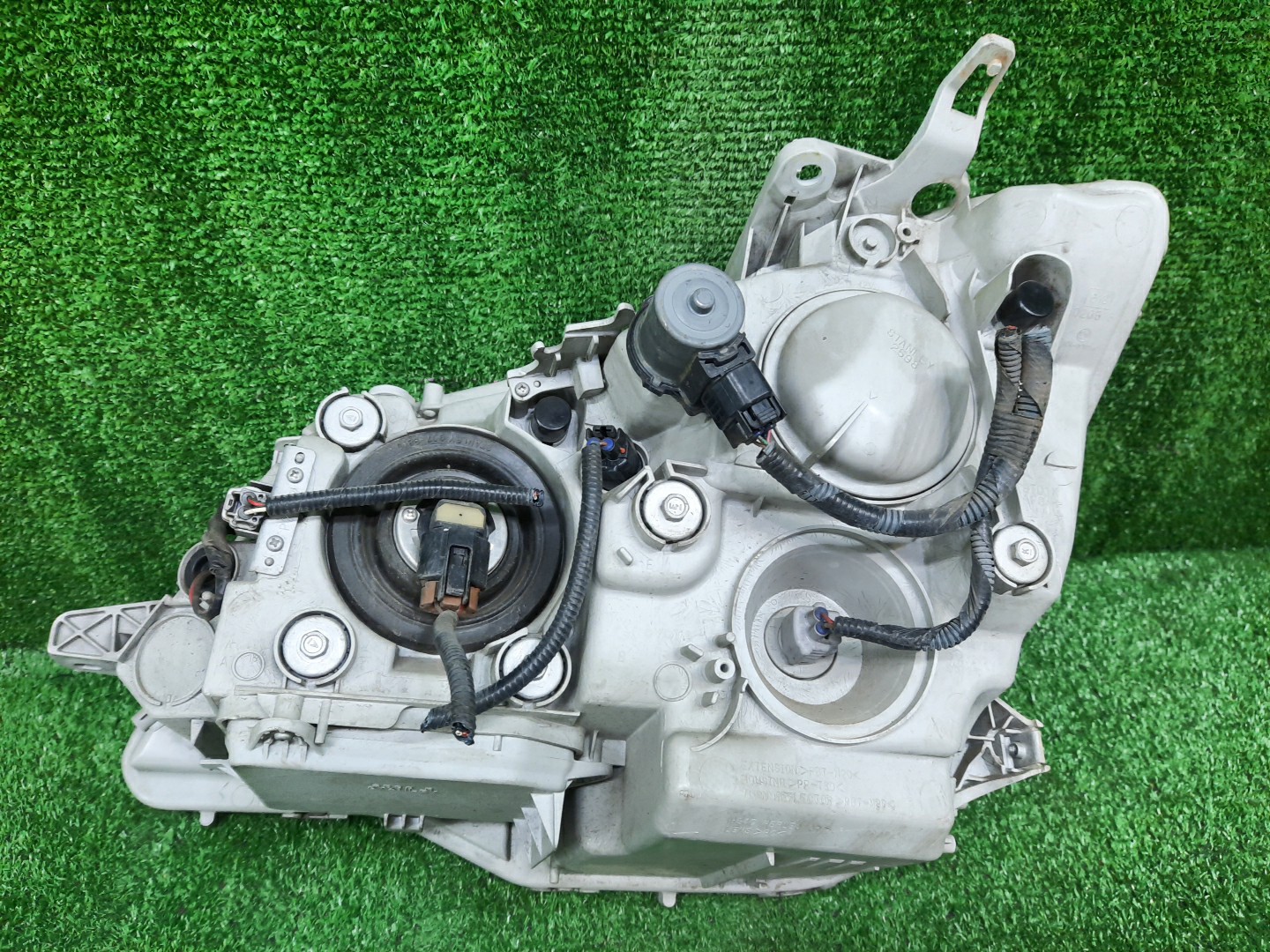 Фара правая передняя TOYOTA CROWN GRS182, GRS180, GRS181, GRS183, GRS184 3 ракурс