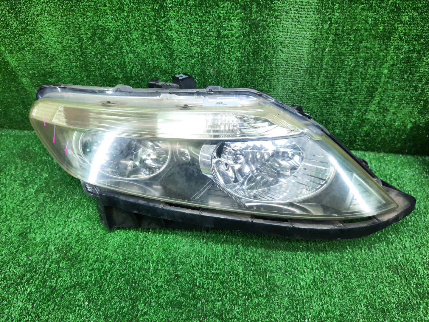 Фара правая передняя HONDA AIRWAVE GJ1, GJ2 1 ракурс Фара правая передняя HONDA AIRWAVE GJ1, GJ2 1 ракурс