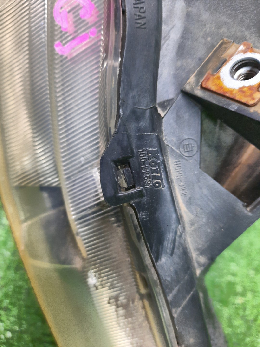 Фара правая передняя HONDA AIRWAVE GJ1, GJ2 3 ракурс