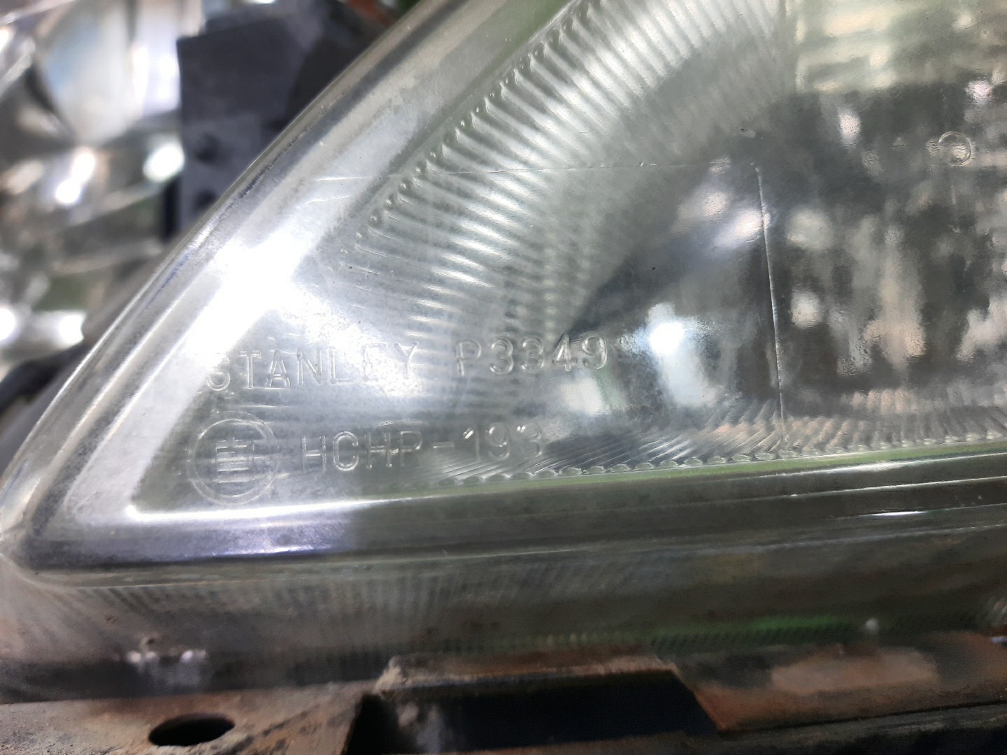 Фара левая передняя HONDA INSPIRE UC1 4 ракурс