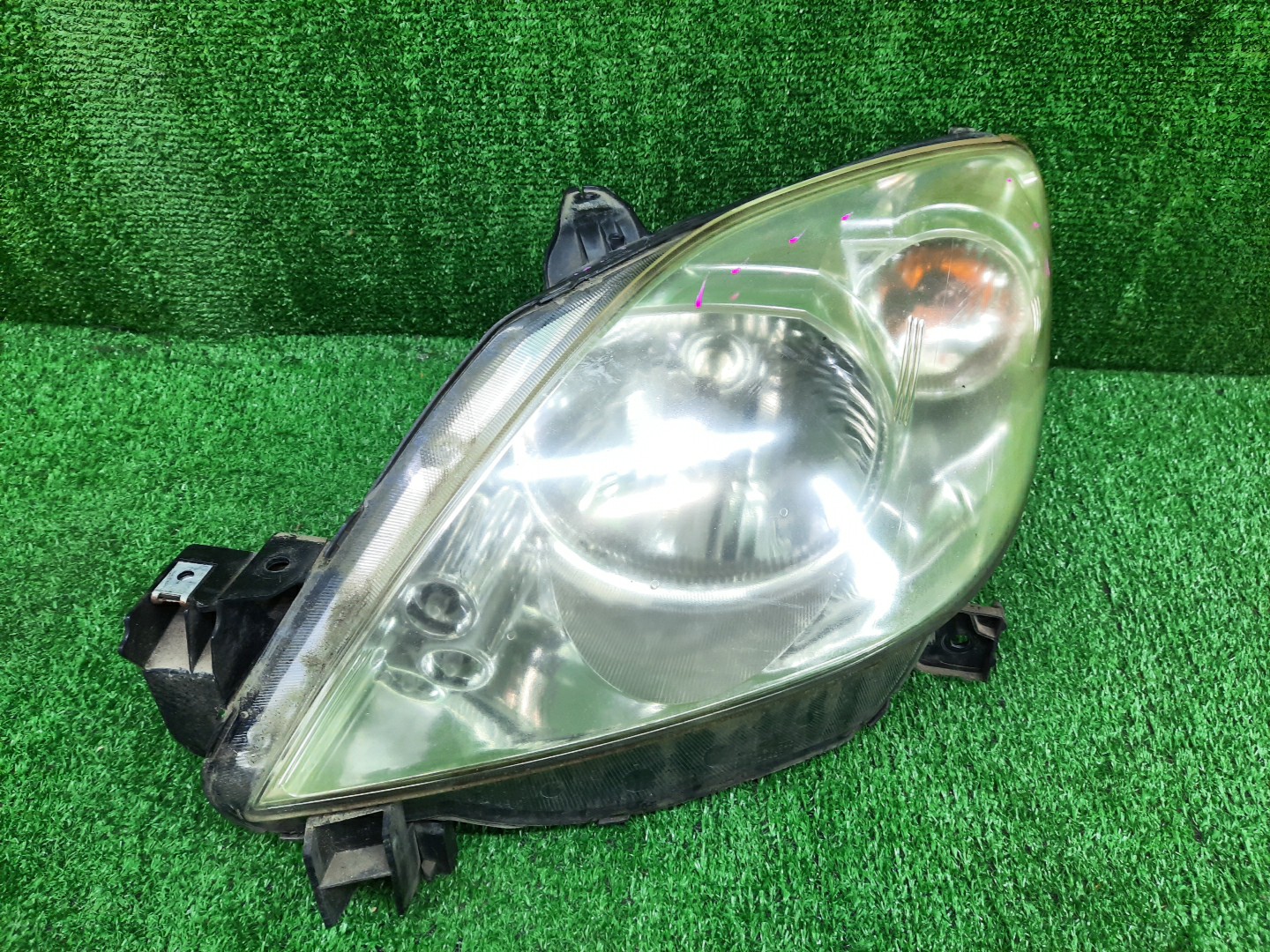 Фара левая передняя MAZDA DEMIO DY3W, DY5W, DY3R 1 ракурс